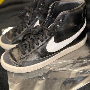 Nike Blazer Mid '77 Vintage 'Black Sail'